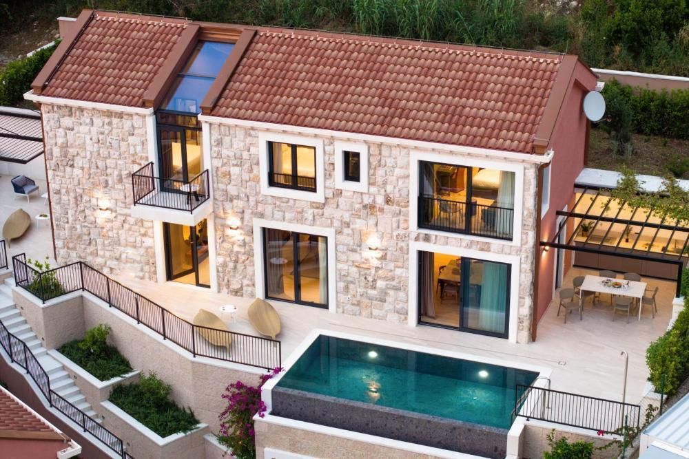Villa in Dubrovnik, Croatia, 180 m² - picture 1