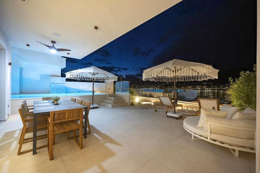Villa en Trogir, Croacia, 400 m² - imagen 1