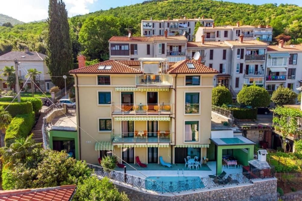 Hotel in Opatija, Croatia, 370 m² - picture 1