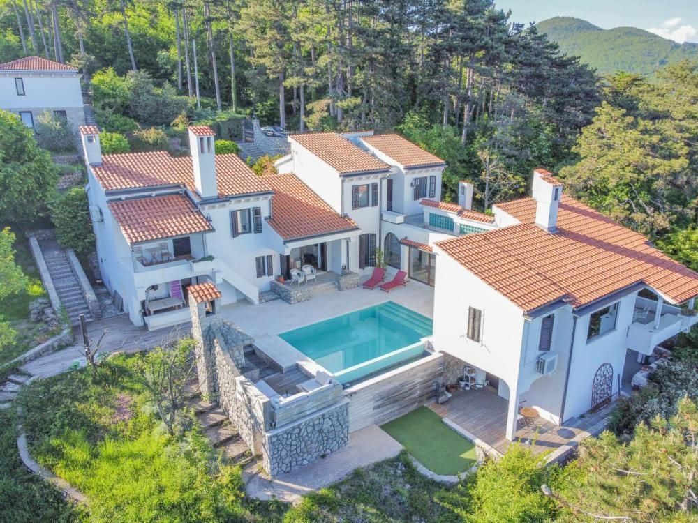 Villa in Opatija, Kroatien, 266 m² - Foto 1