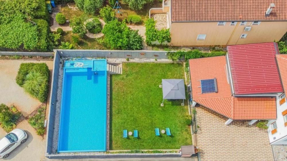 Hotel en Umag, Croacia, 468 m² - imagen 1