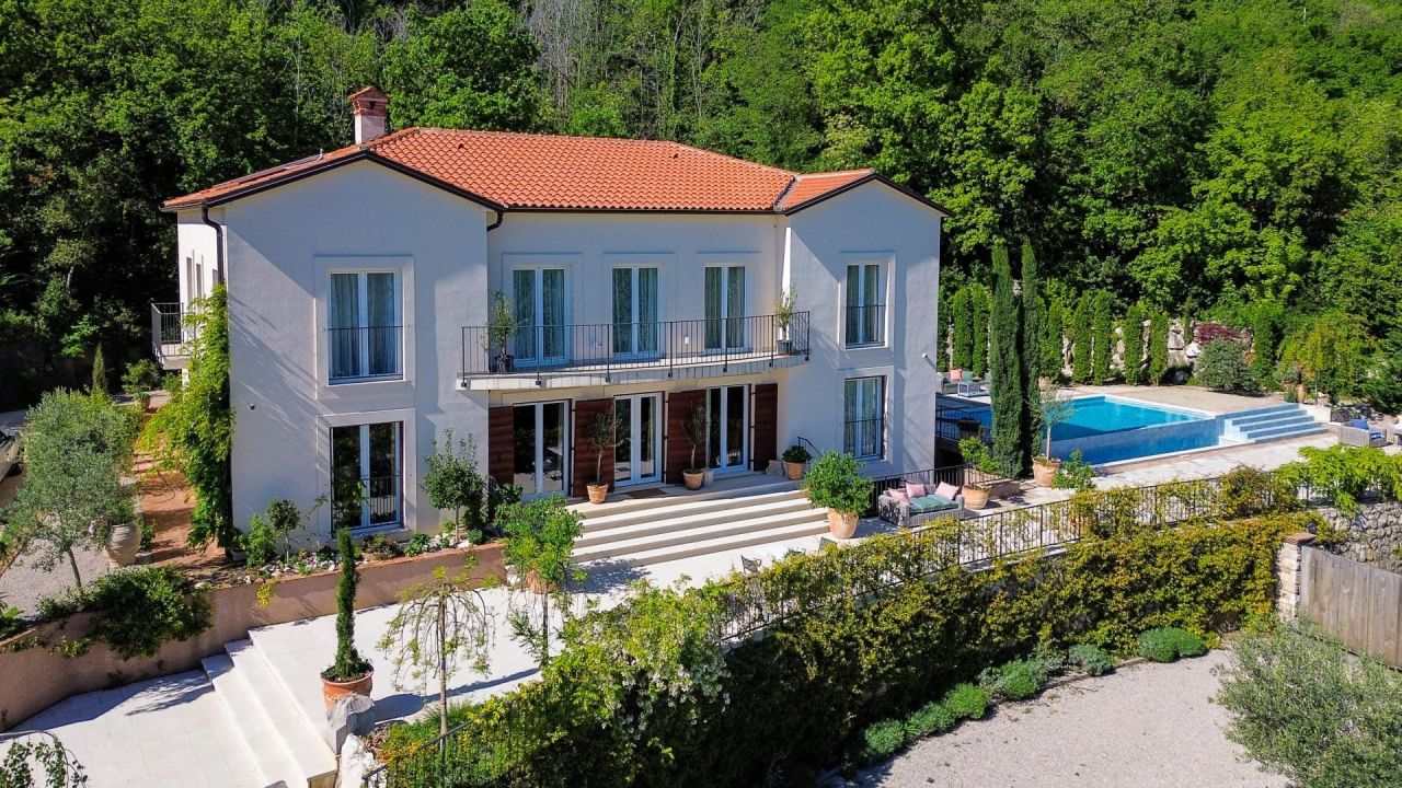 Villa Brseč, Croacia, 430 m² - imagen 1
