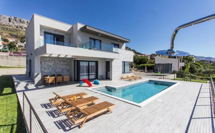 Villa en Split, Croacia, 240 m² - imagen 1