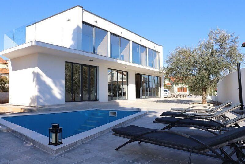 Villa in Krk, Kroatien, 200 m² - Foto 1