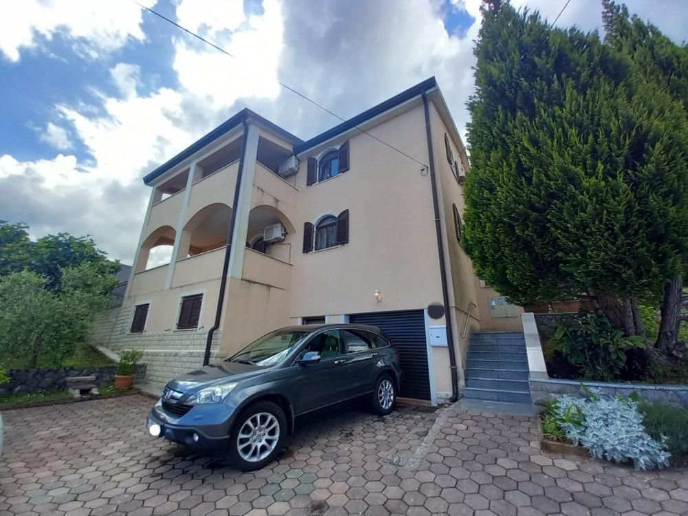 Villa in Opatija, Kroatien, 394 m² - Foto 1