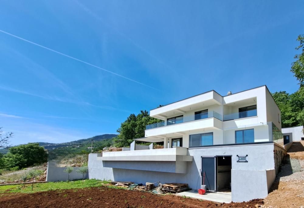 Villa en Lovran, Croacia, 250 m² - imagen 1