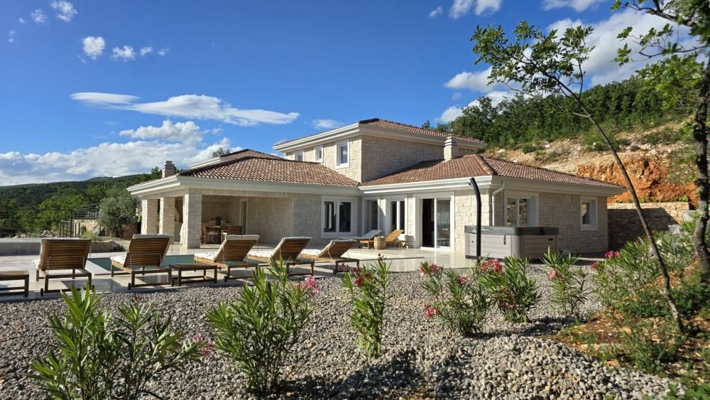 Villa in Crikvenica, Croatia, 200 m² - picture 1