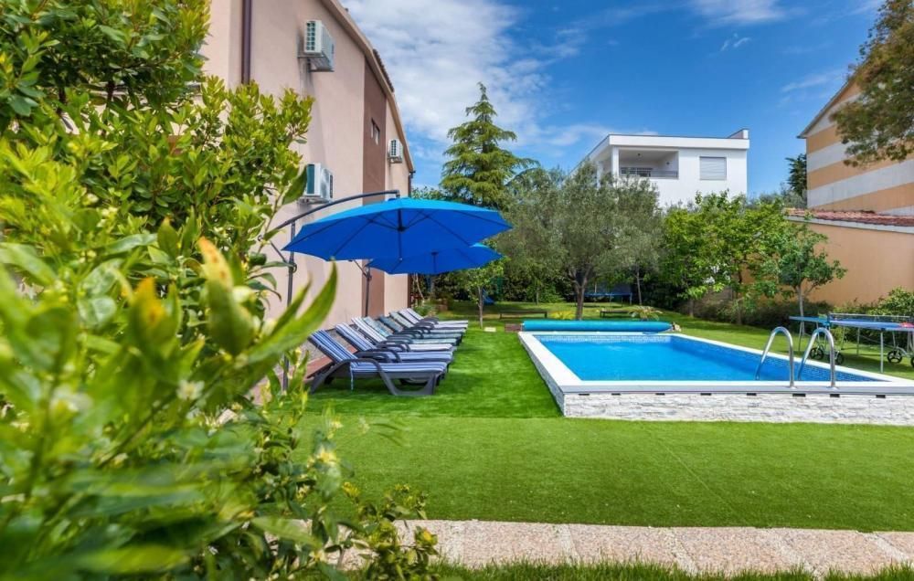 Villa à Fažana, Croatie, 163 m² - image 1