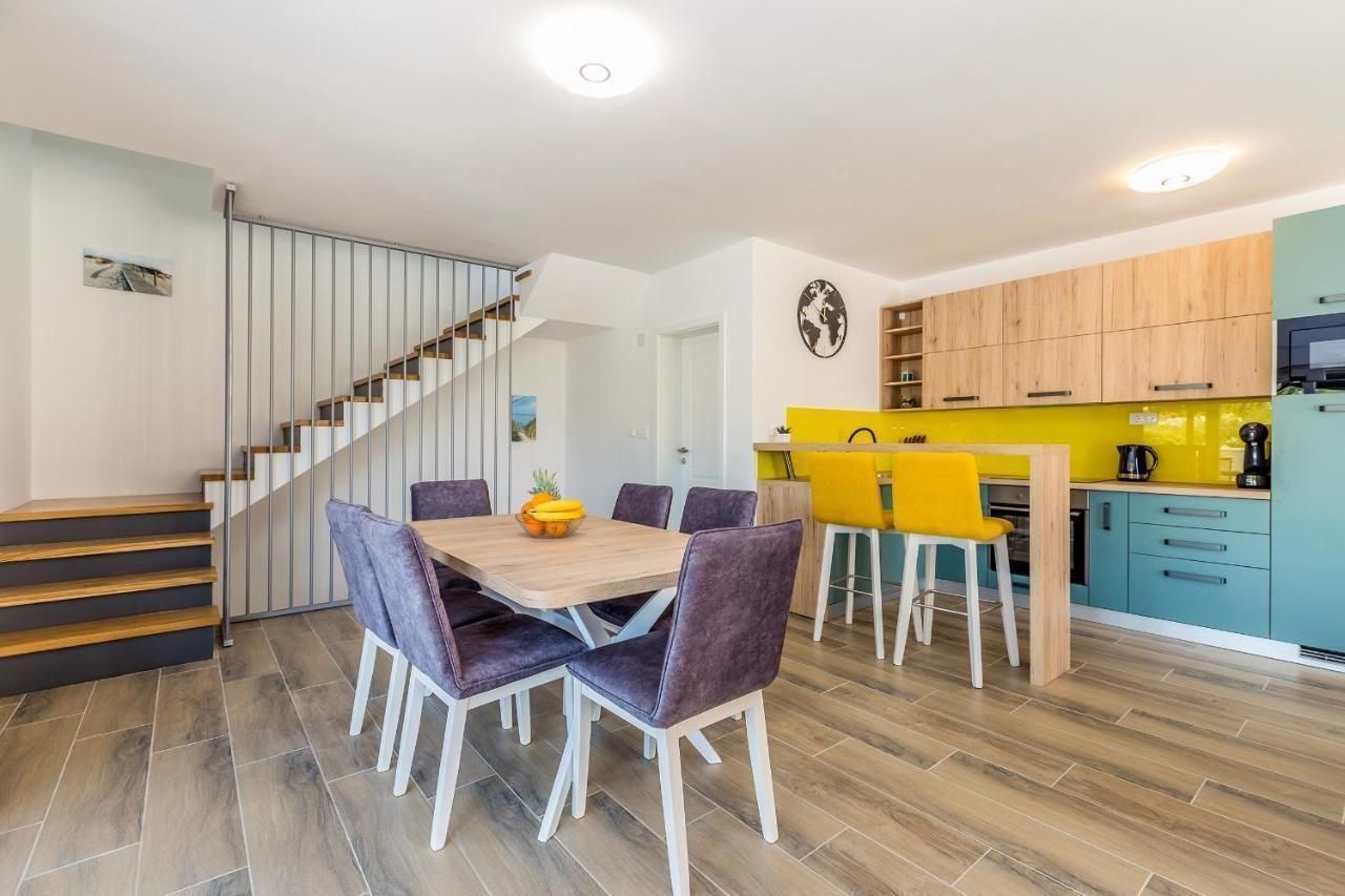 Villa en Malinska-Dubašnica, Croacia, 122 m² - imagen 1