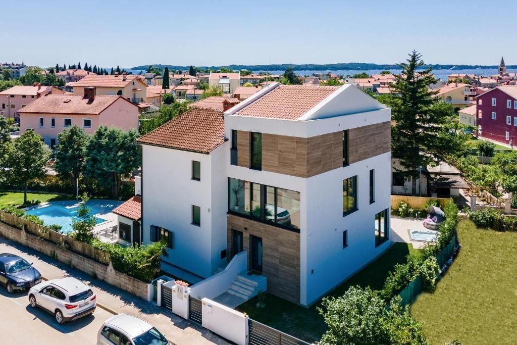 Villa en Fazana, Croacia, 570 m² - imagen 1