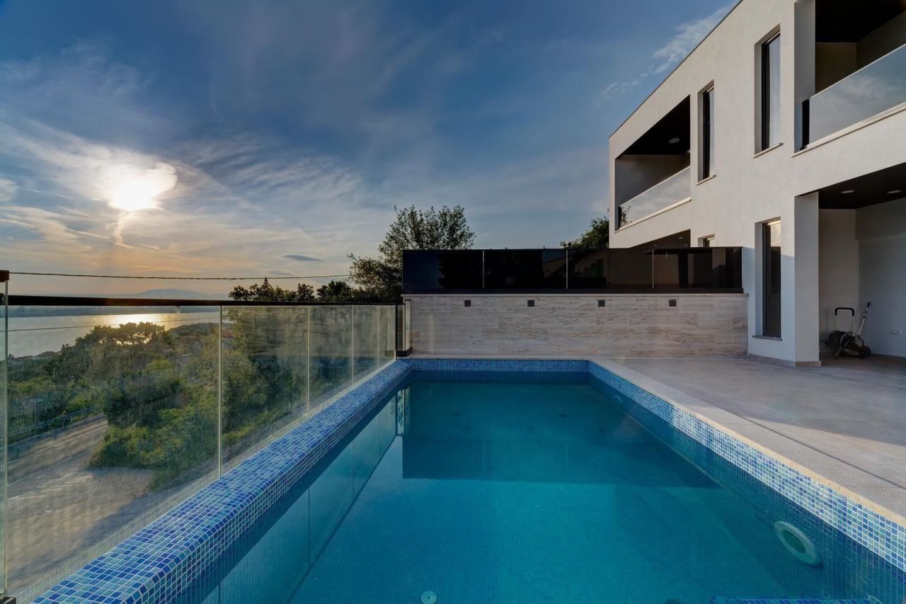 Villa in Crikvenica, Kroatien, 185 m² - Foto 1