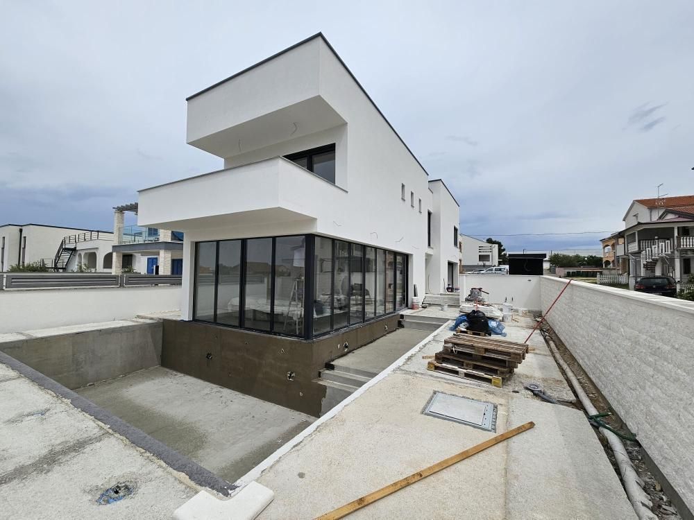 Villa Vrsi, Croacia, 312 m² - imagen 1