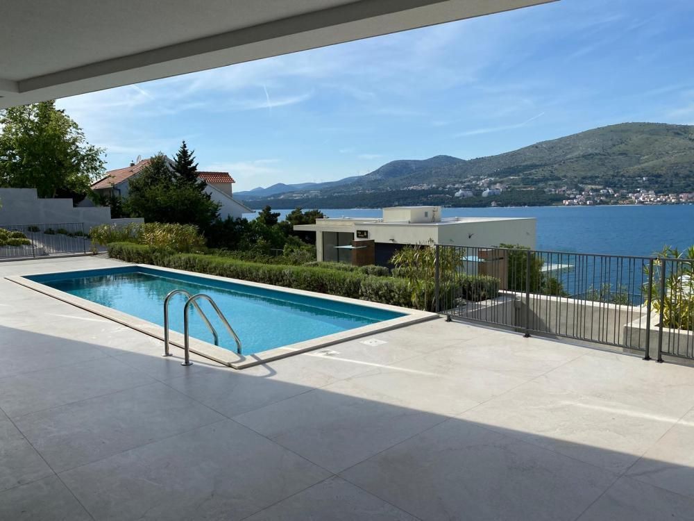 Villa en Ciovo, Croacia, 326 m² - imagen 1