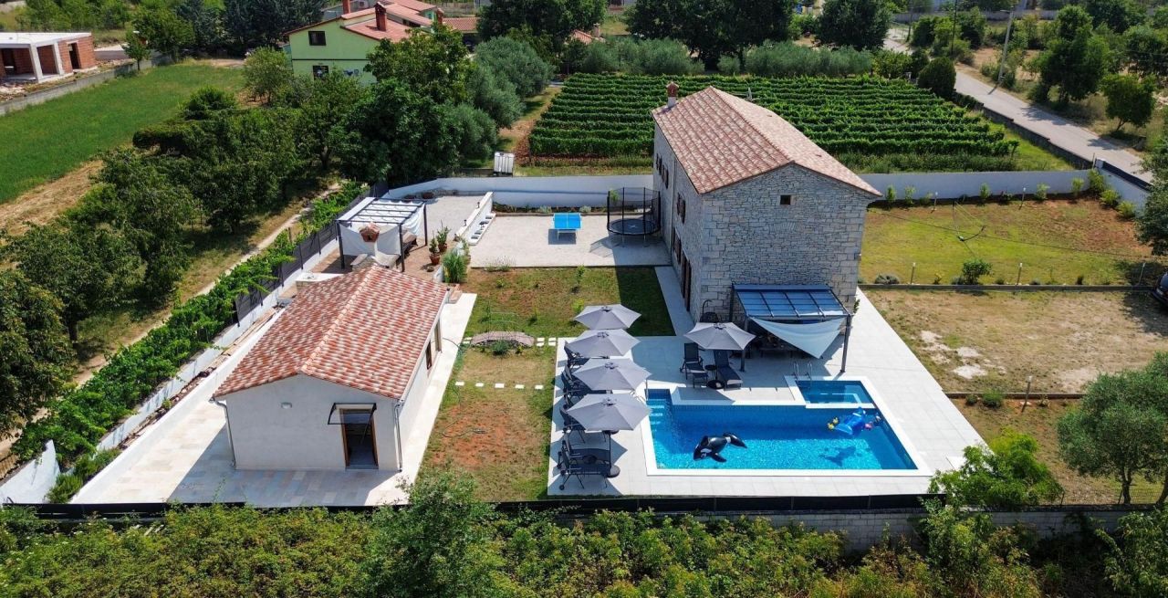 Villa in Svetvincenat, Kroatien, 220 m² - Foto 1