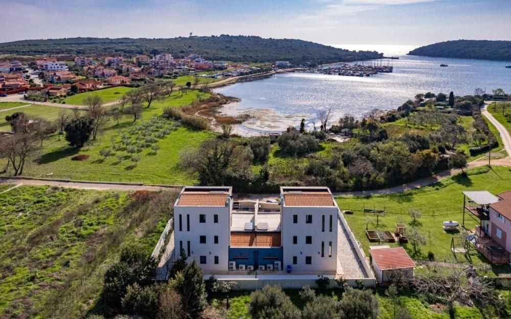Villa en Medulin, Croacia, 244 m² - imagen 1