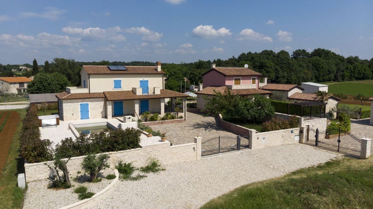 Villa Rebići, Barban, Croacia, 262 m² - imagen 1