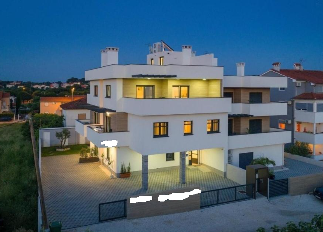 Hotel in Pula, Kroatien, 457 m² - Foto 1