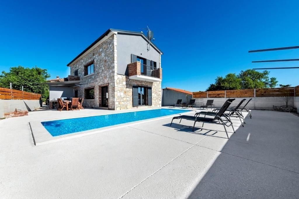 Villa Kanfanar, Croacia, 200 m² - imagen 1