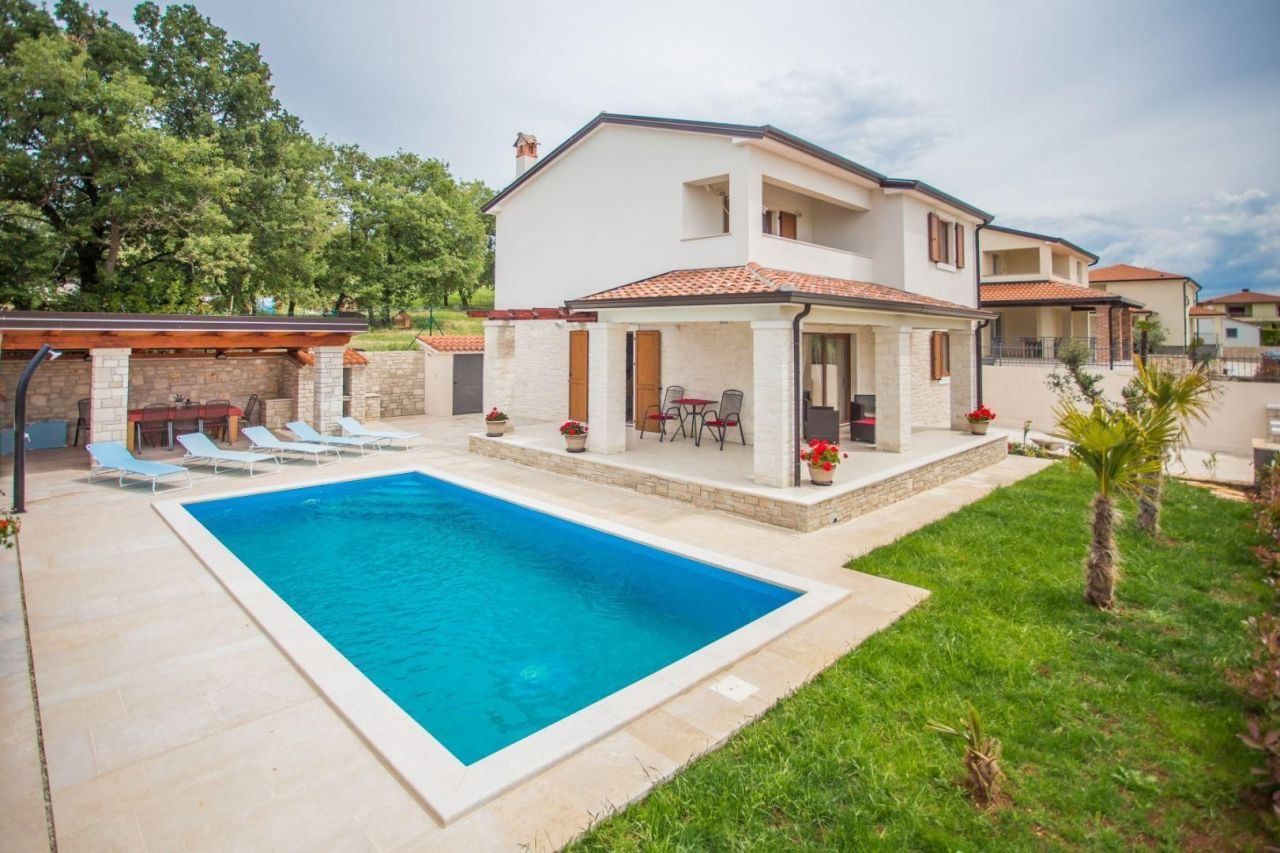 Villa Rojci, Kaštelir-Labinci, Croacia, 190 m² - imagen 1