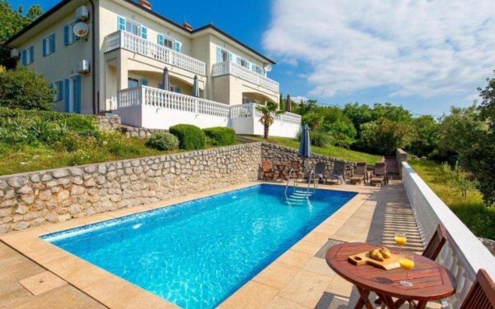 Villa Brseč, Mošćenička Draga, Croacia, 300 m² - imagen 1