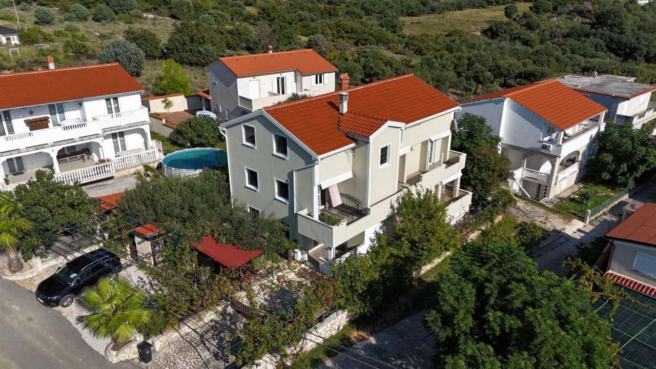 Hôtel sur Rab, Croatie, 340 m² - image 1