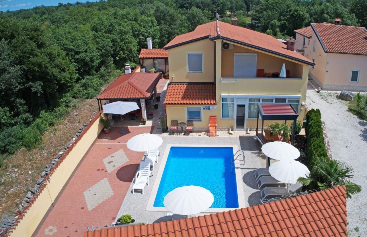 Hôtel à Poreč, Croatie, 280 m² - image 1