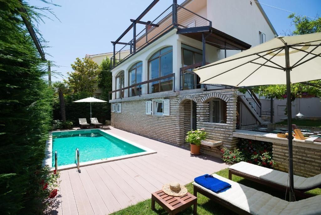 Villa Premantura, Medulin, Croatie, 335 m² - image 1
