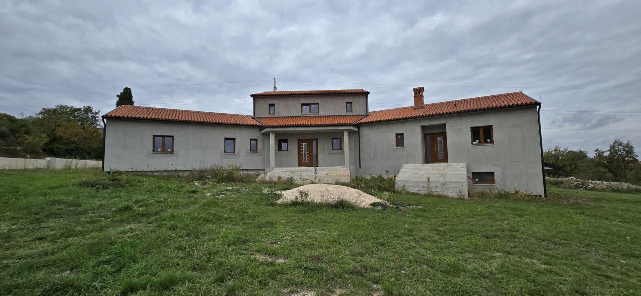Villa en Rovinj, Croacia, 550 m² - imagen 1