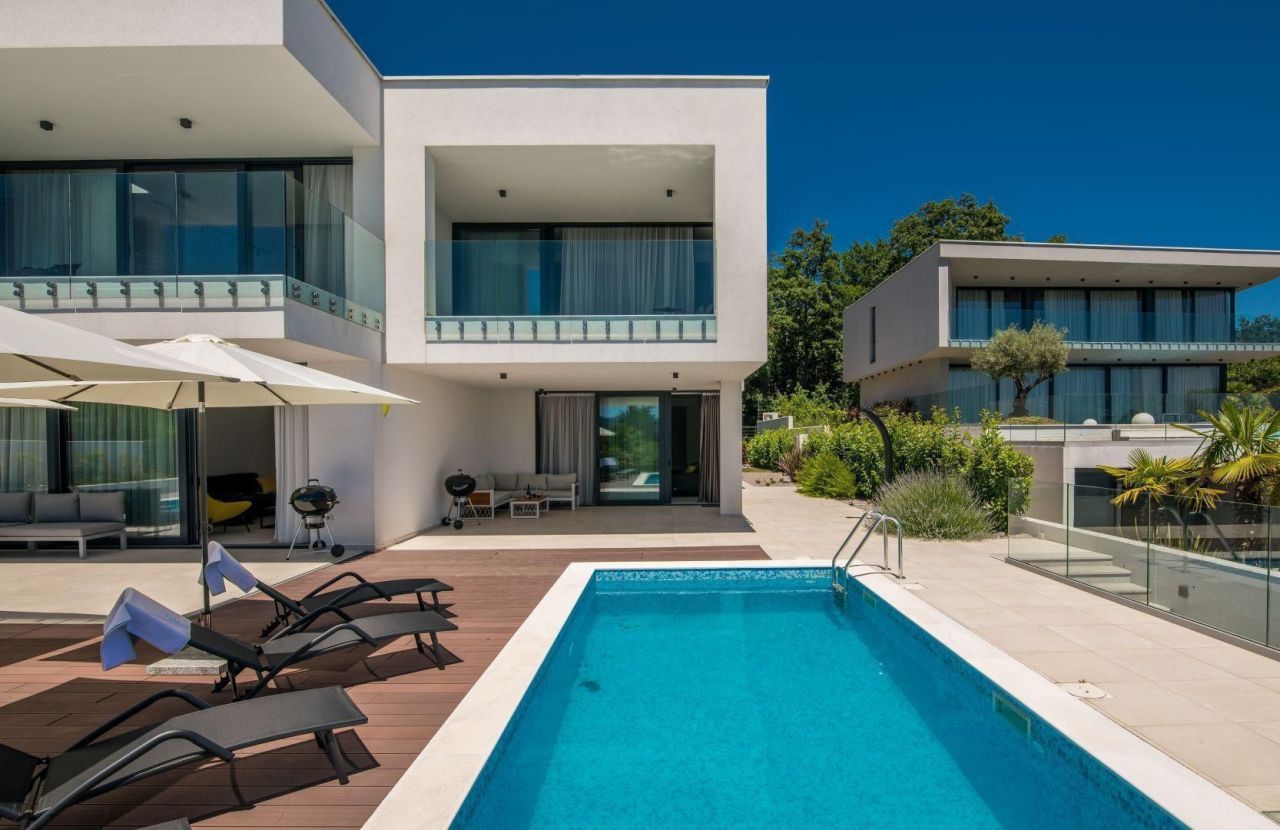 Villa in Opatija, Kroatien, 247 m² - Foto 1