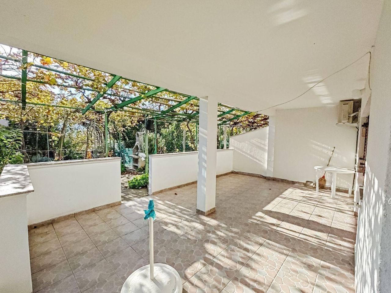 Hotel Baška, Kroatien, 190 m² - Foto 1