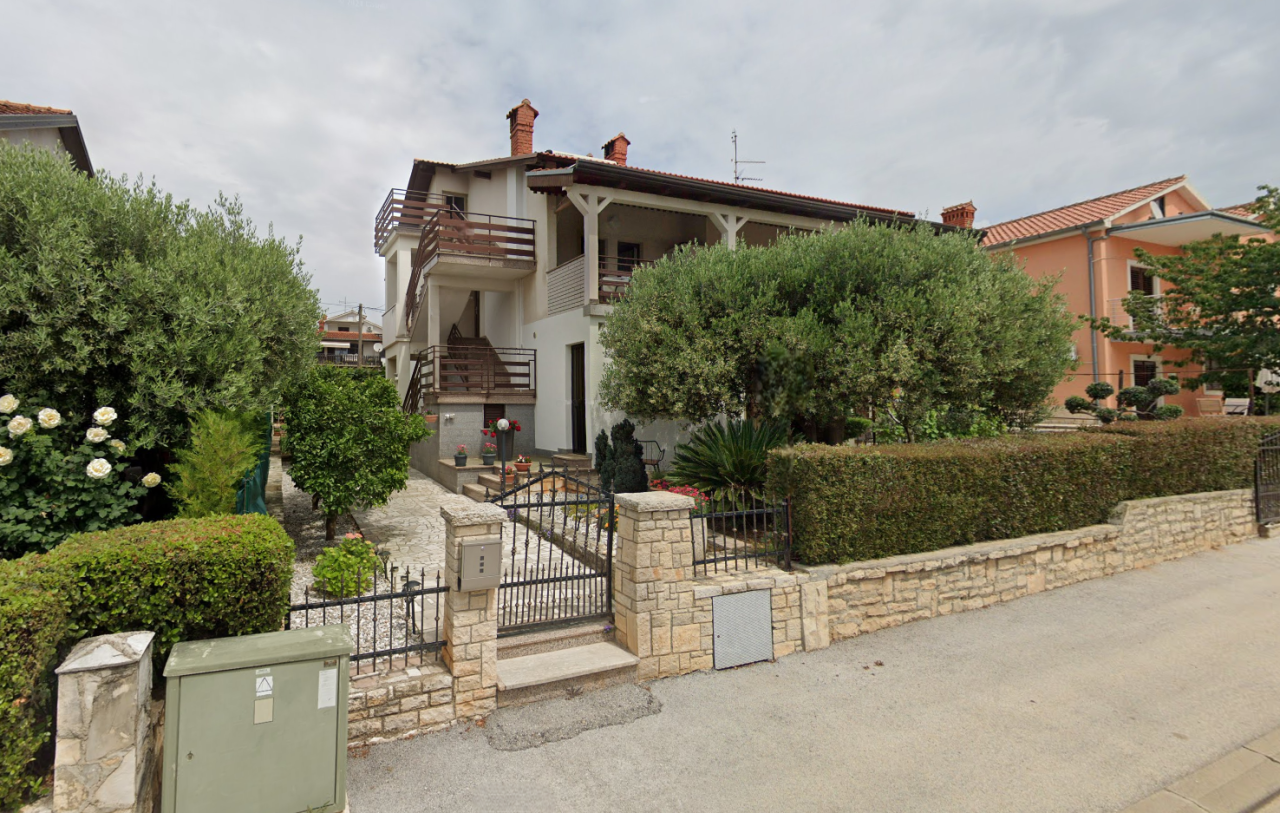 Hotel in Novigrad, Croatia, 236 m² - picture 1