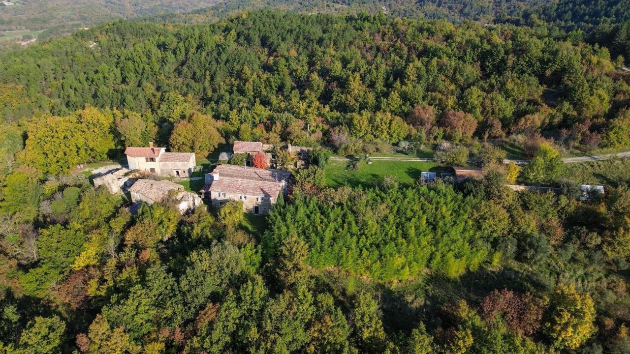 Hotel Lupoglav, Kroatien, 646 m² - Foto 1