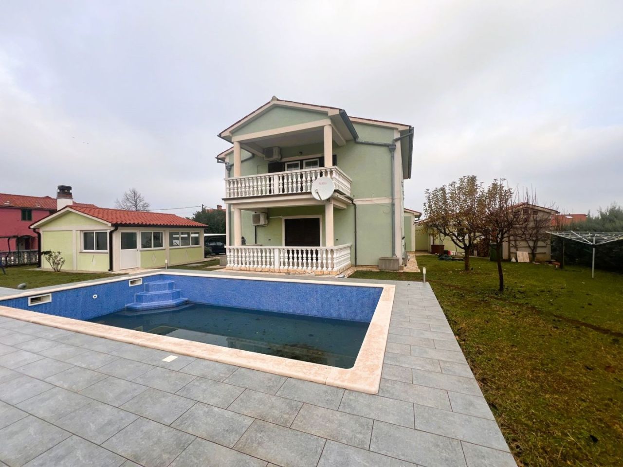 Villa in Labin, Croatia, 250 m² - picture 1