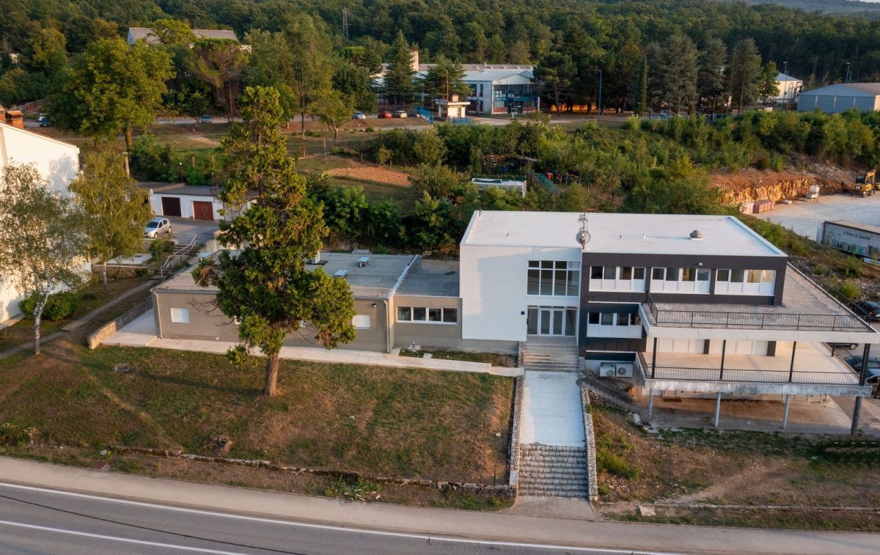Hotel Pićan, Kroatien, 1 025 m² - Foto 1