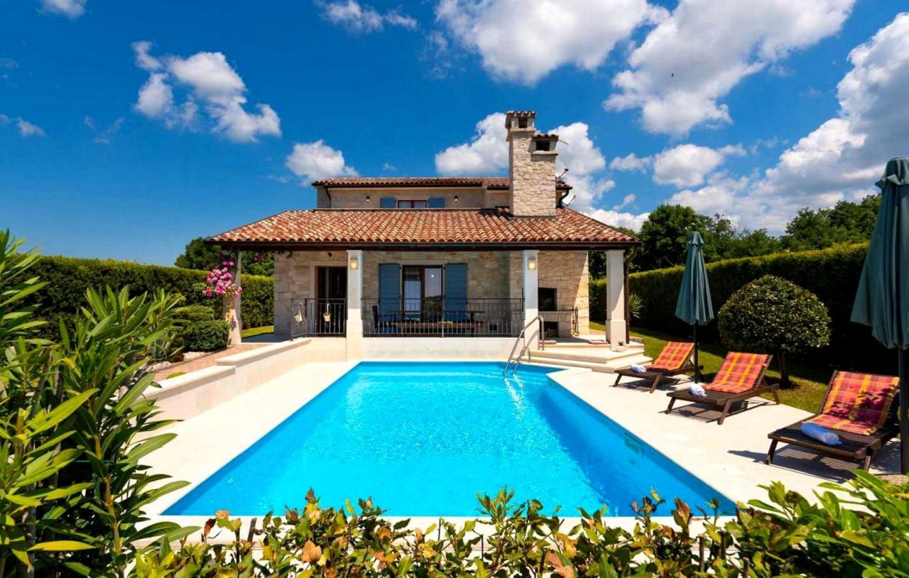 Villa in Tinjan, Kroatien, 162 m² - Foto 1