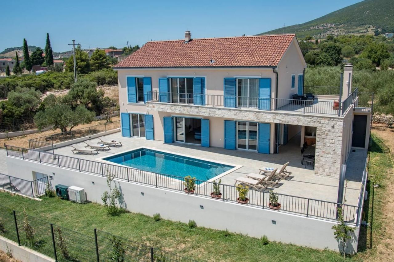 Villa Kastela, Croatie, 277 m² - image 1