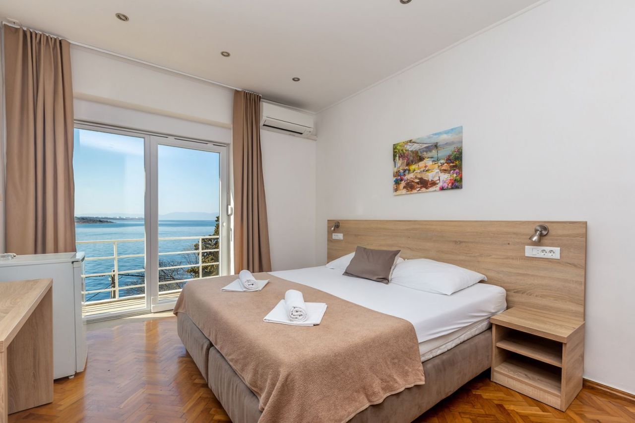 Villa à Kraljevica, Croatie, 320 m² - image 1