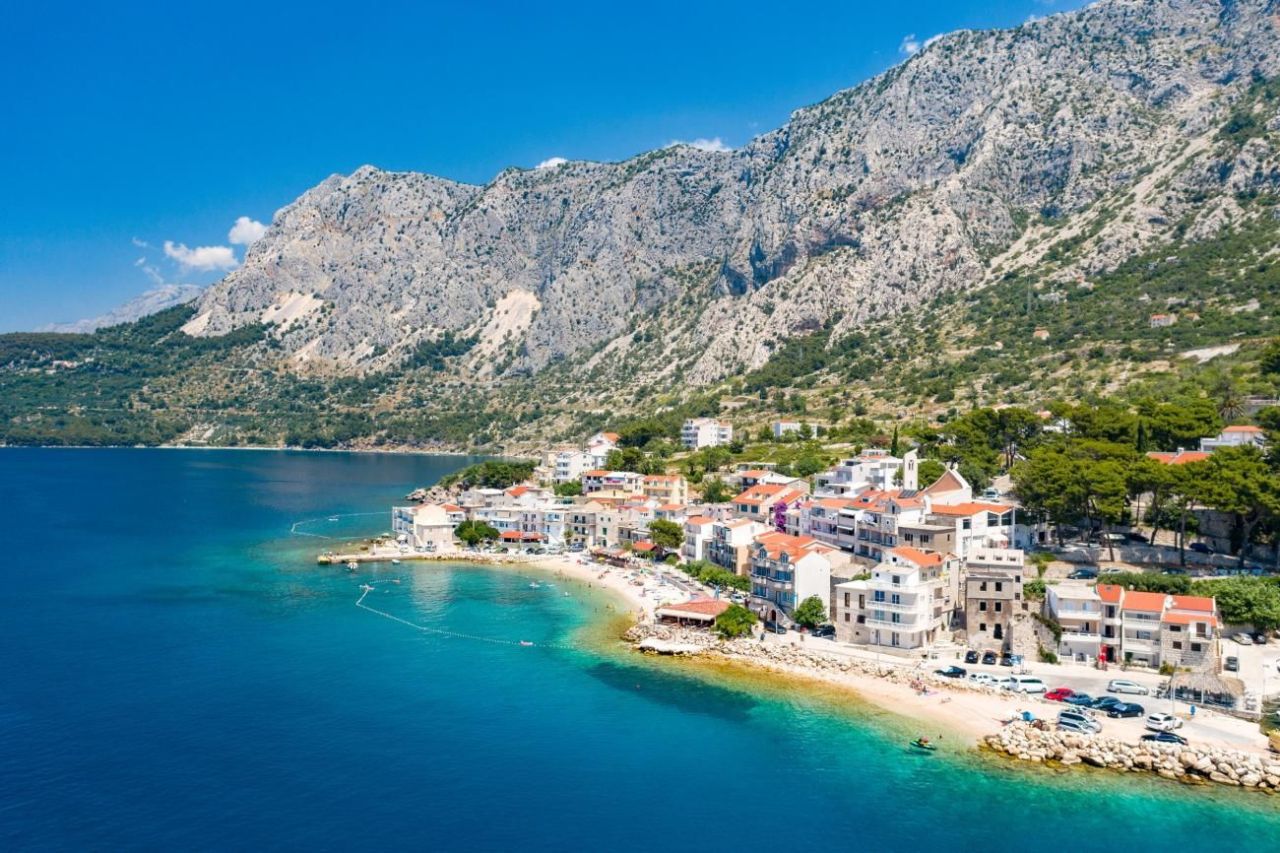 Hôtel Podgora, Croatie, 360 m² - image 1