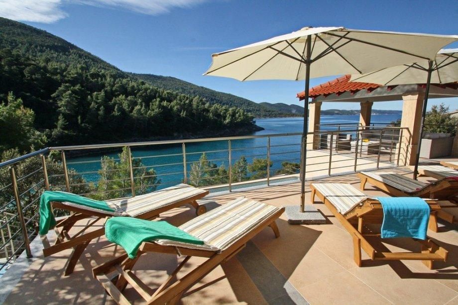 Villa on Korcula island, Croatia, 367 m² - picture 2