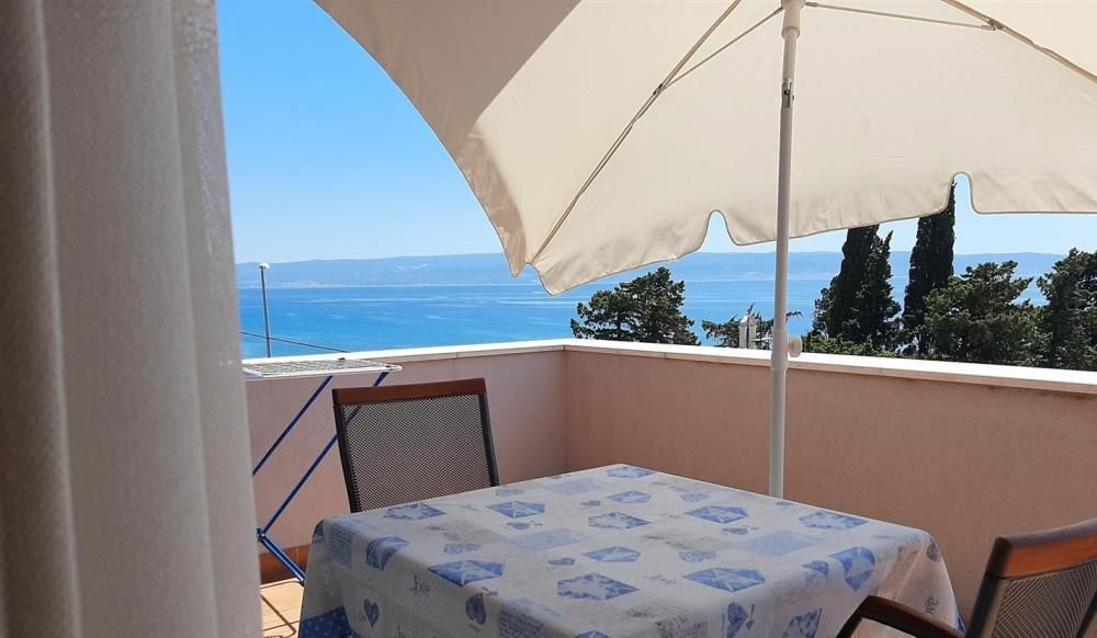 Hotel en Podstrana, Croacia, 599 m² - imagen 2