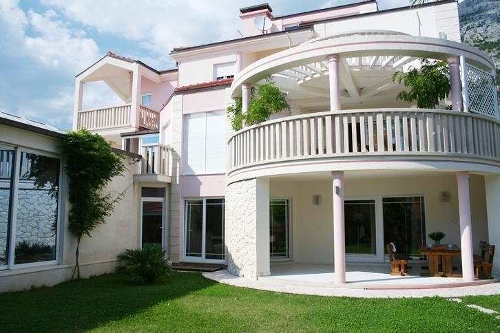 Villa Nemira, Croatia, 742 m² - picture 2