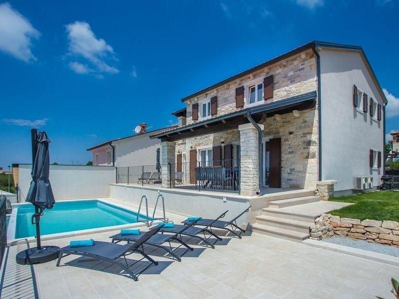 Villa Sveti Lovreč, Croacia, 350 m² - imagen 2