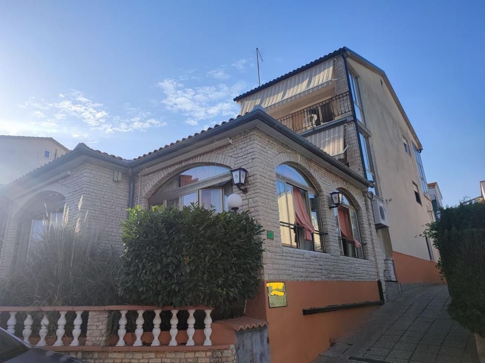 Hotel in Pula, Croatia, 673 m² - picture 2