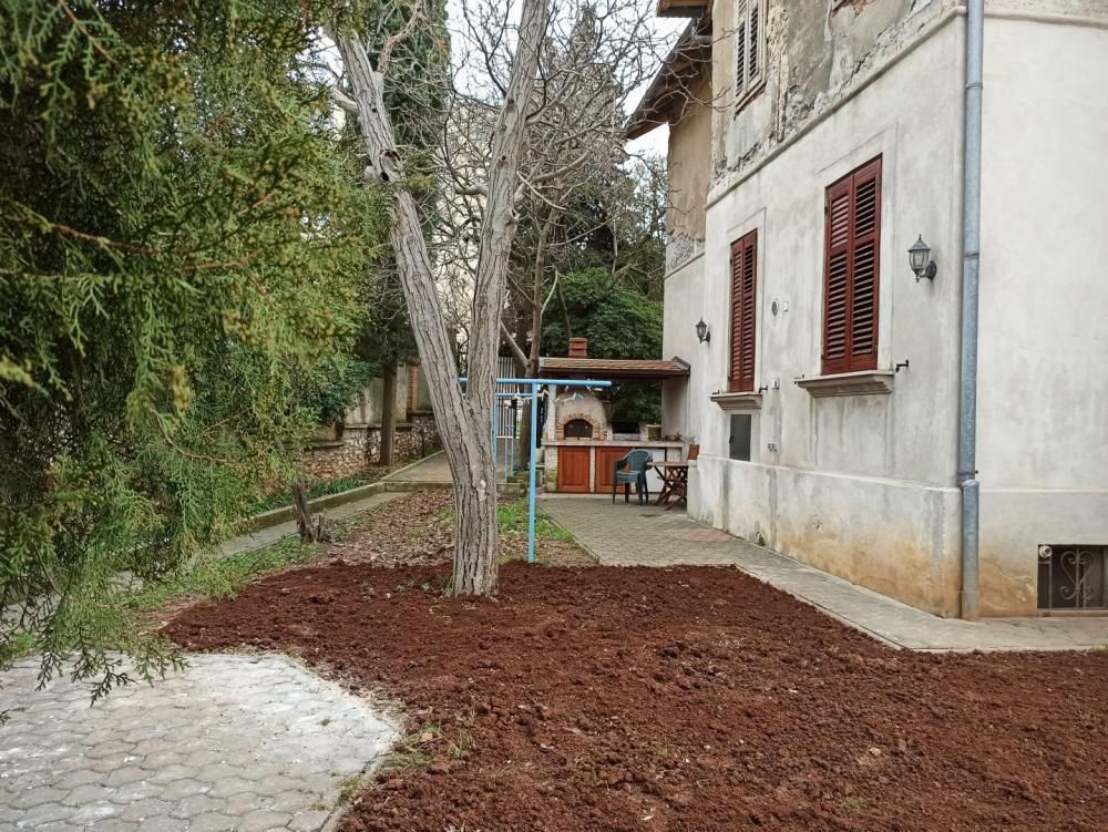 Villa in Pula, Croatia, 310 m² - picture 2