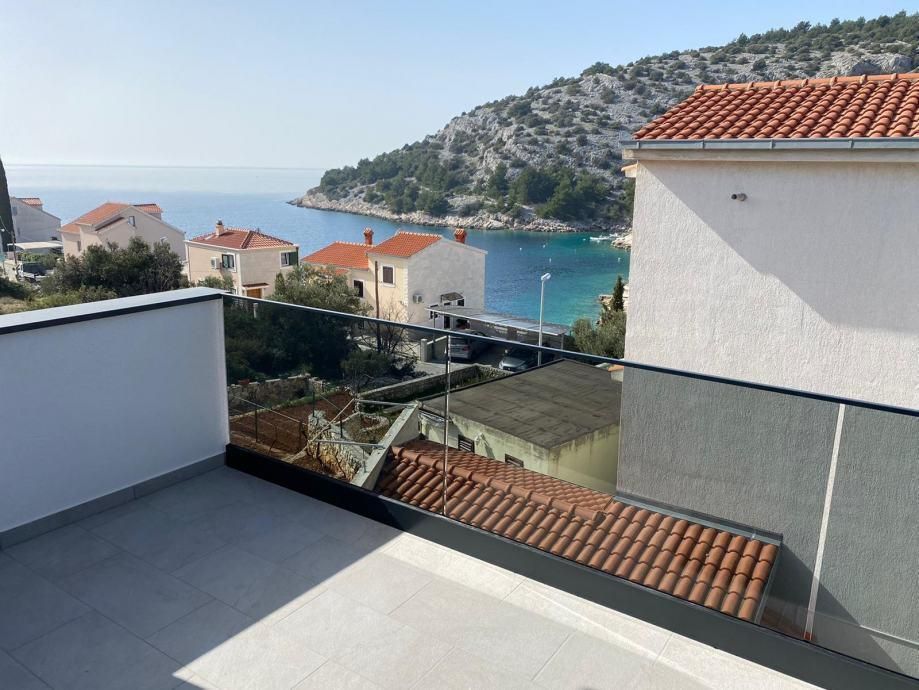 Villa à Rogoznica, Croatie, 280 m² - image 2