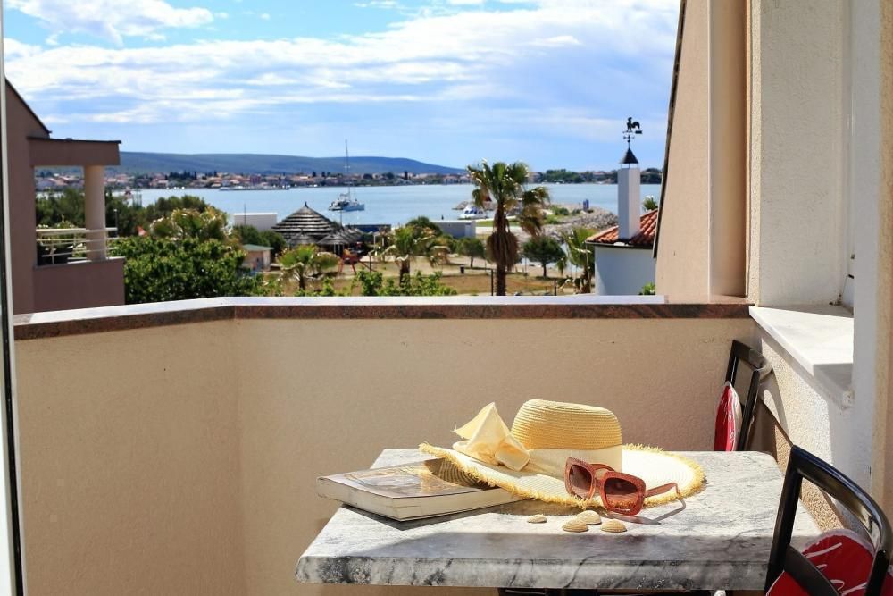 Hôtel à Bibinje, Croatie, 610 m² - image 2