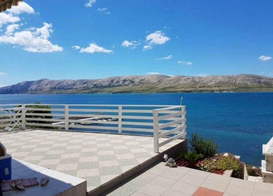 Hotel Pag, Croacia, 480 m² - imagen 1