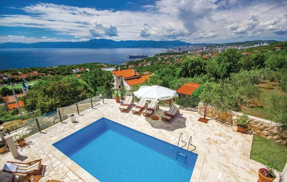 Villa Kostrena, Croacia, 250 m² - imagen 2