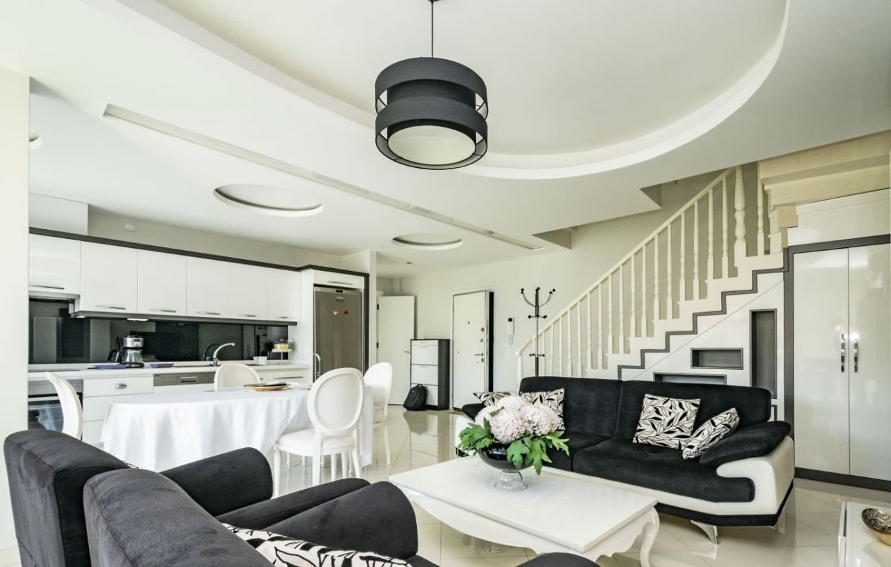 Penthouse in Alanya, Turkey, 150 m² - picture 1