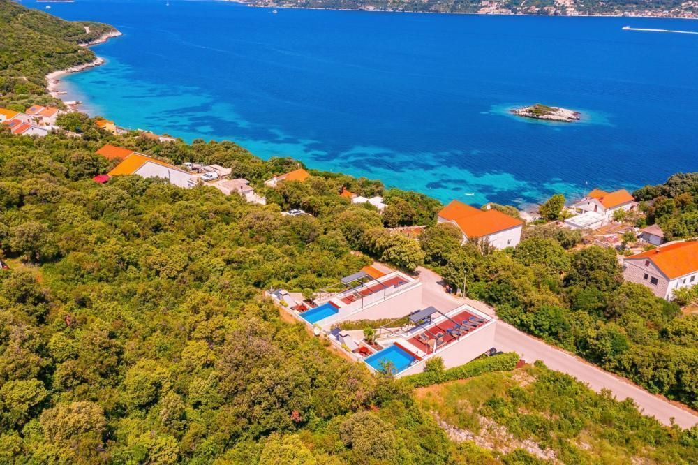 Villa on Korcula island, Croatia, 692 m² - picture 2